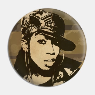 Missy // Retro Poster Hiphop Pin