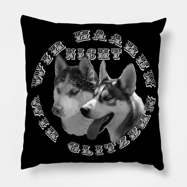 Huskies - wir haaren nicht, wir glitzern Pillow by MyRedBlack