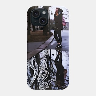 A SEAHORSE IN BERLIN Phone Case