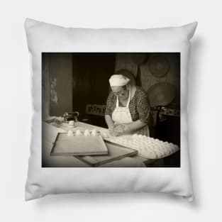 The Pastry Maker - Sardinia Pillow