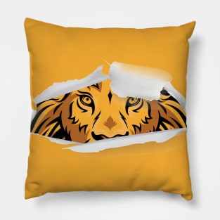 Hiding Lion Design Pillow