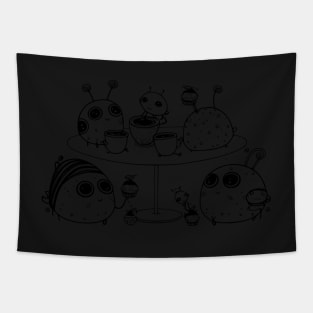 Colour Me In- round bug tea party Tapestry