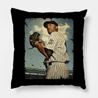 Mariano Rivera in New York Yankees Pillow