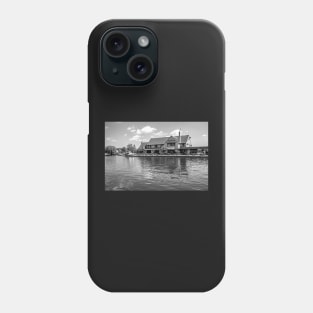 The Ferry pub in Horning on the River Bure, Norfolk Broads Phone Case