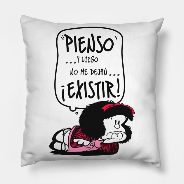 Pienso Pillow by ChicaRika