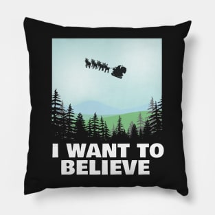 X-Files Christmas Mash-Up - I Want To Believe Pillow