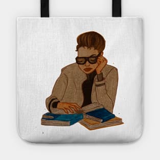 Holly Golightly reading Tote