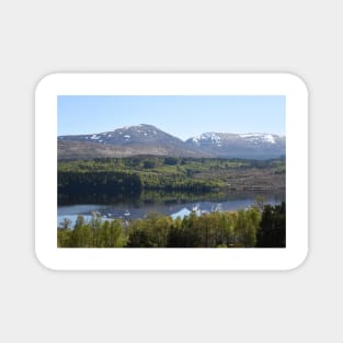 Loch Garry , the Highlands , Scotland Magnet