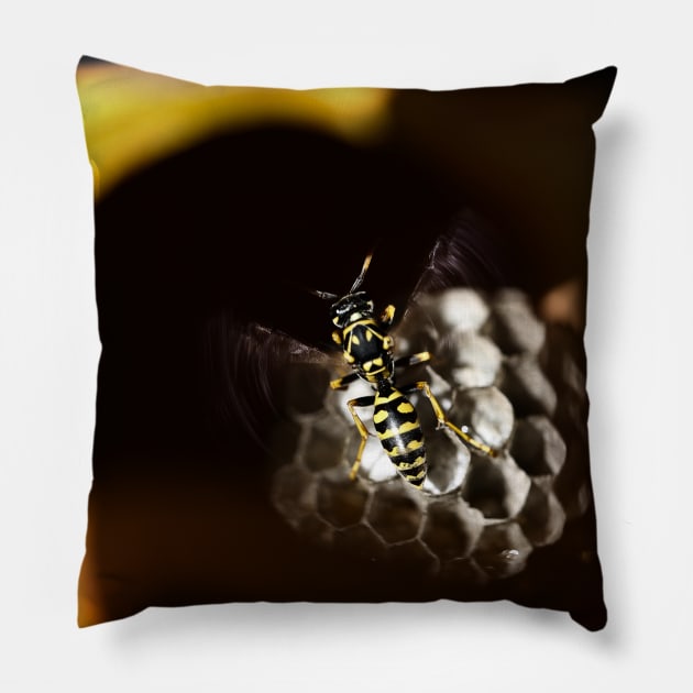 hornet wasp, Flying wasp Pillow by hottehue