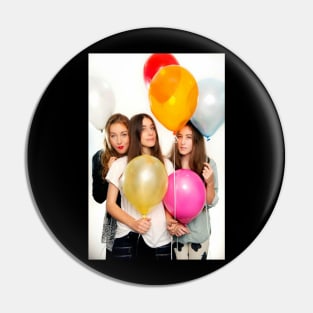 Alana Haim Pin