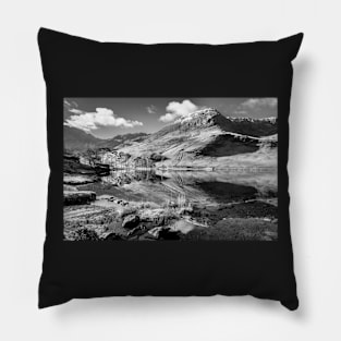 Buttermere, monochrome Pillow