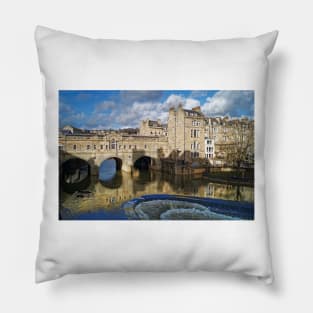 Pulteney Bridge and River Avon in Bath Pillow