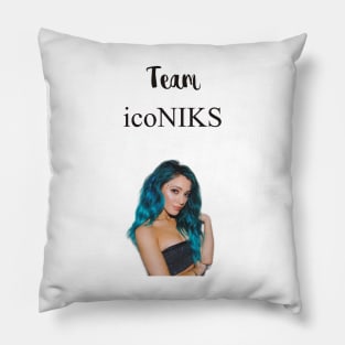 Niki and Gabi, team Niki Pillow