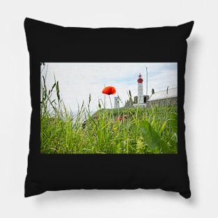 The poppy of Saint-Mathieu Pillow