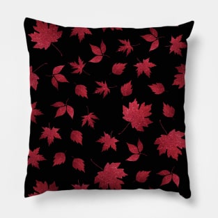 Red leaves on black background pattern Pillow
