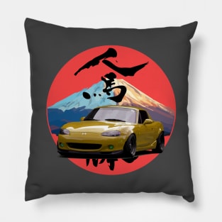 Yellow Mazda Miata/MX-5 - Mount Fuji Jinba Ittai Roadster Life Pillow