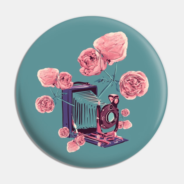 Vintage floral camera Pin by Mimie20