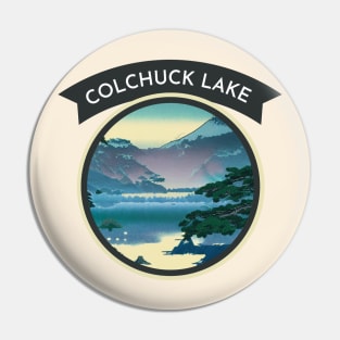 Cool Vintage Colchuck Lake For Mountain Hiking Backpacker Lover Pin