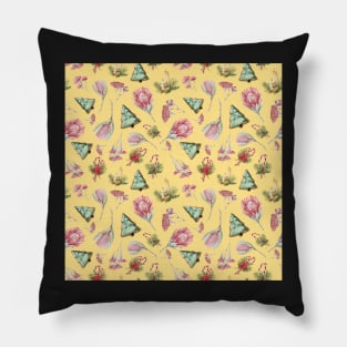 Australian Christmas - A Floral Pattern Pillow