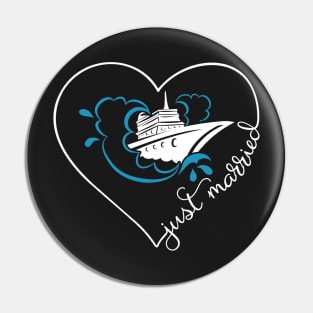 Just married Cruise Ship Honeymoon Couple Matching Gift Pin