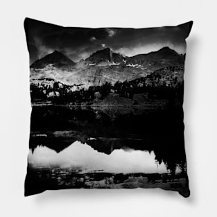 Mountains are my passion! Pillow