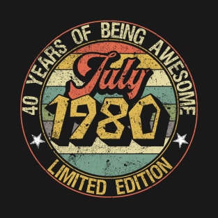 born July 1980 Vintage Gift T-Shirt