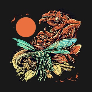 lizard on moon T-Shirt