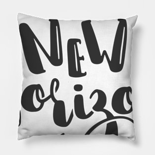 Quote Find a new horizon Pillow