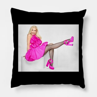 Gwen  Stefani music tour Pillow