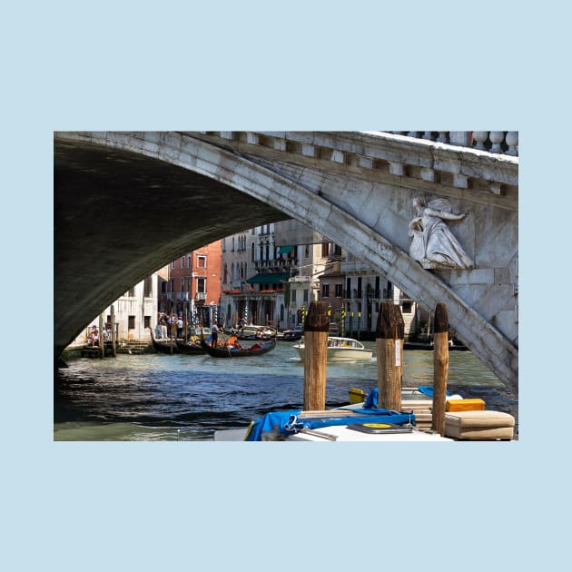 Under the Rialto Bridge by Violaman