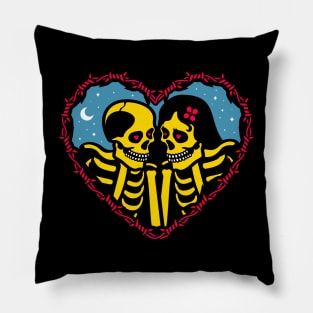 Skeletons love (colors) Pillow