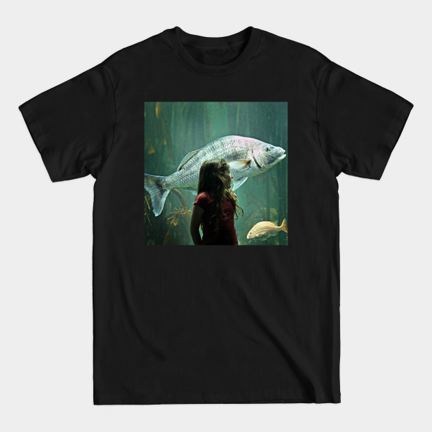 Disover Mila and the Big Fish - Big Fish - T-Shirt