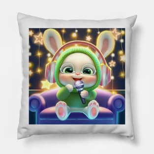 Little girl singing Pillow