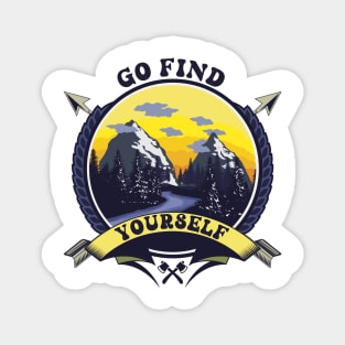 CAMPING QUOTE GO FIND YOURSELF Magnet