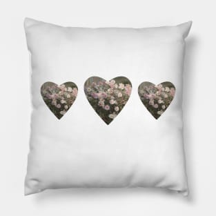 Daisy Flowers Heart Pillow