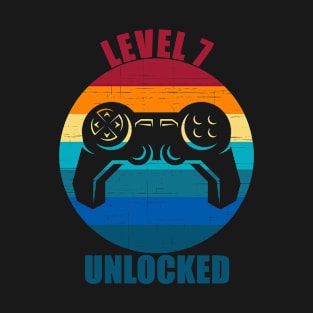 Level 7 Unlocked 7th Birthday 7 Year Old Gift T-Shirt