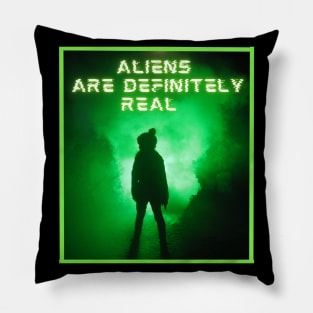 aliens  are definitely real Pillow