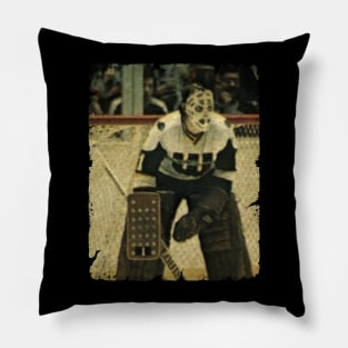 Al Smith, 1973 in New England Whalers (3.25 GAA) Pillow