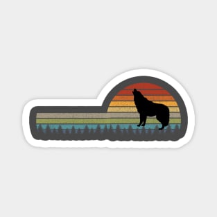 Wolf Howling Retro Magnet