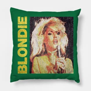 SONG OF THE BLONDIE Pillow