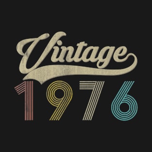 Vintage 1976 44th Birthday Gift For Men Women T-Shirt