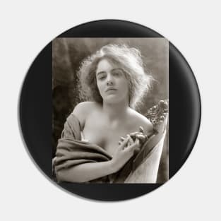 Artists' Model, 1900. Vintage Photo Pin