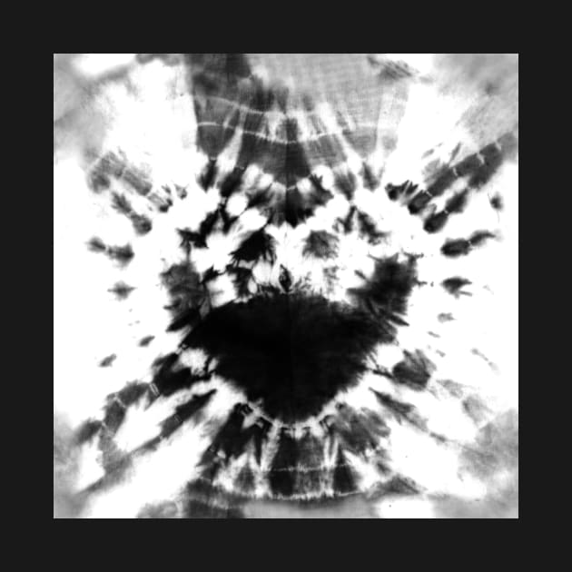 Tie-Dye Black and White Heart by Carolina Díaz