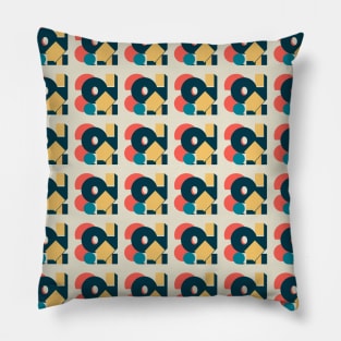 Retro vintage geometric risograph, risoprint or linocut pattern v02 Pillow