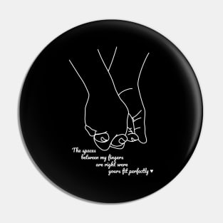 Holding hands Pin