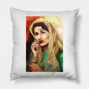 Art of an indian beauty Pillow