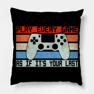 Retro Vintage Play Every Game As If It's Your Last Gaming Controller Illustration Pillow