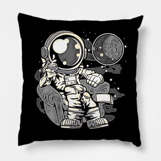 Astronaut Drinking And Relax • Funny And Cool Sci-Fi Cartoon Drawing Design Great For Anyone That Loves Astronomy Art Pillow