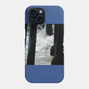 Crashing waves Phone Case