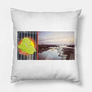 Baghdad's Tourist Island Pillow